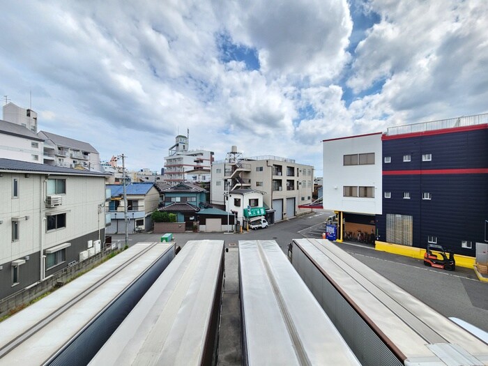 物件内観写真22　(室内からの展望)