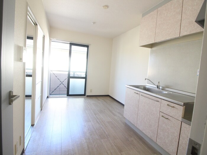 物件内観写真7　(居室)