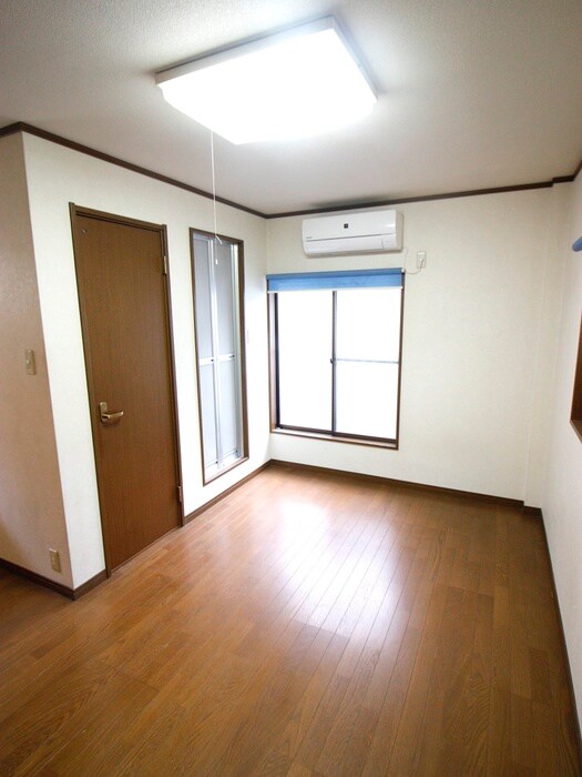 物件内観写真6　(居室)