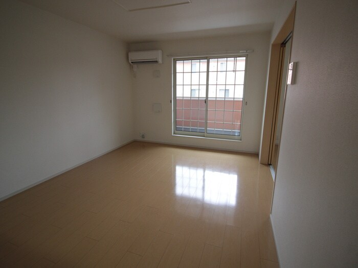 物件内観写真15　(居室)