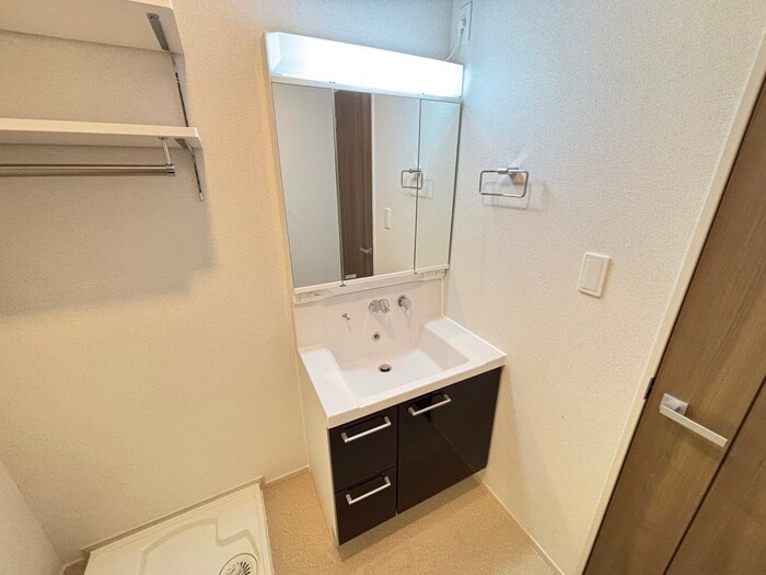 物件内観写真12　(洗面)