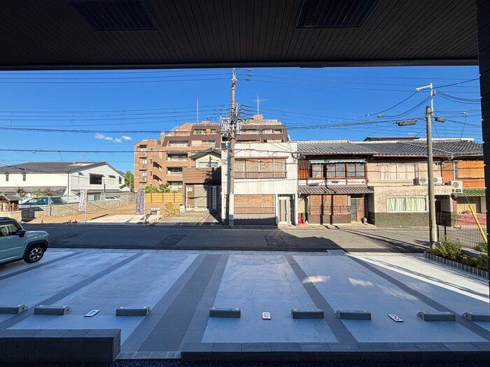 物件内観写真16　(室内からの展望)