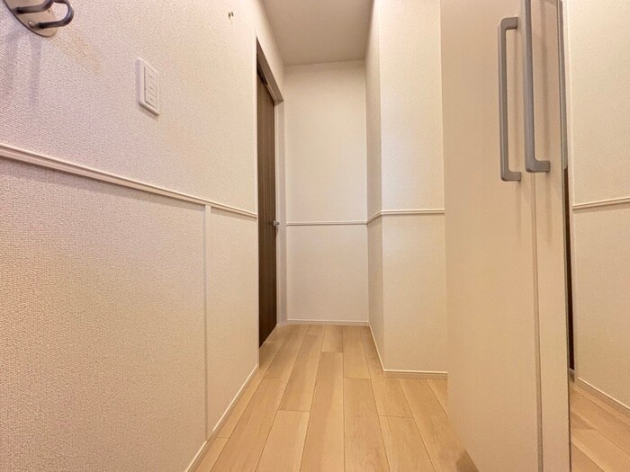 物件内観写真19　(廊下)