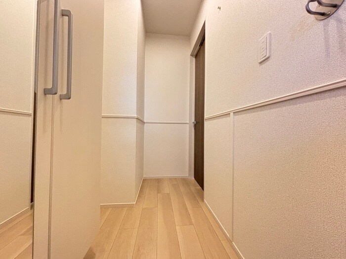 物件内観写真19　(廊下)