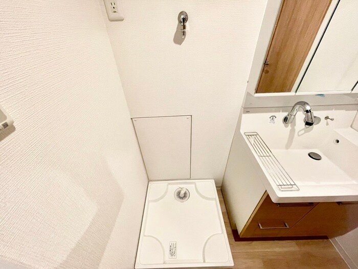 物件内観写真18　(洗濯機置場)