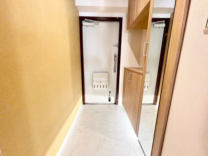 物件内観写真22　(玄関)