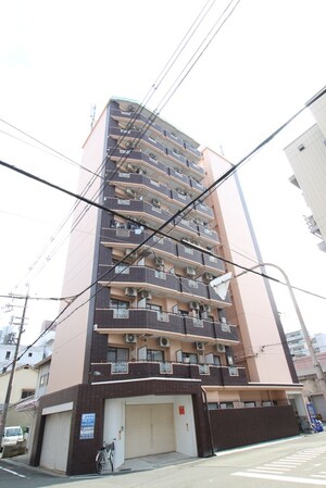レアレア梅田５番館外観写真