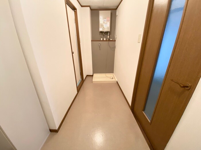 物件内観写真16　(廊下)