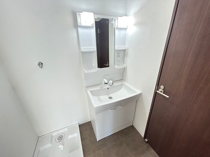 物件内観写真11　(洗面)