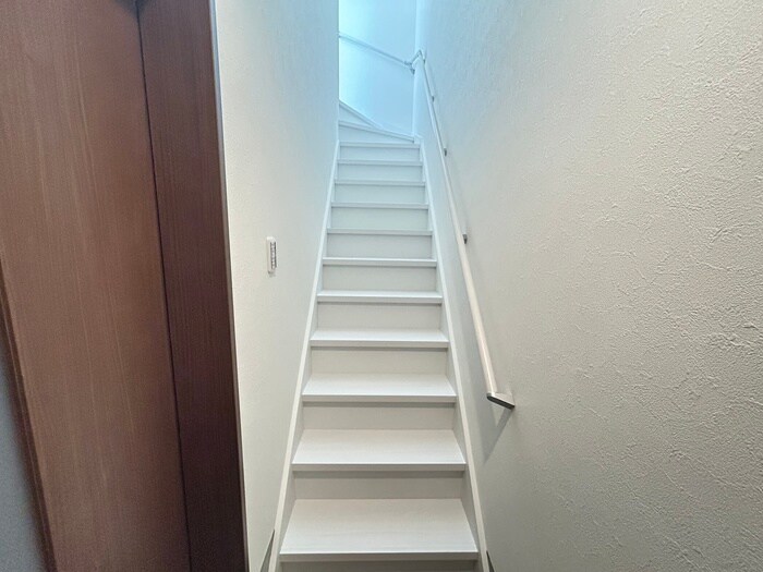 物件内観写真13　(廊下)