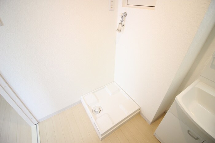 物件内観写真22　(洗濯機置場)