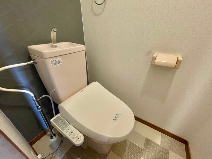 物件内観写真12　(トイレ)