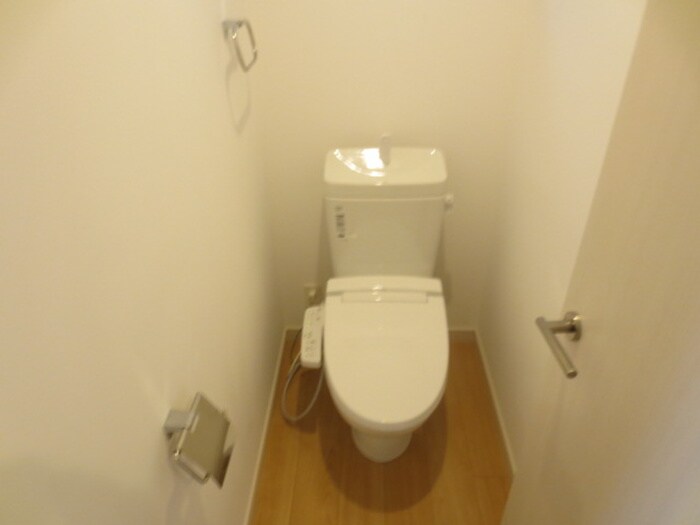 物件内観写真13　(トイレ)