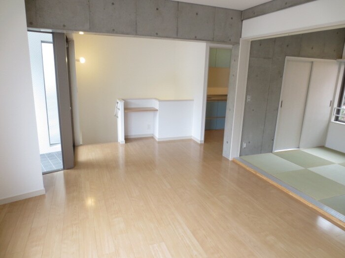 物件内観写真15　(居室)