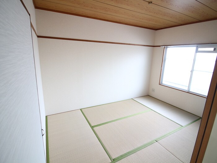 物件内観写真9　(居室)