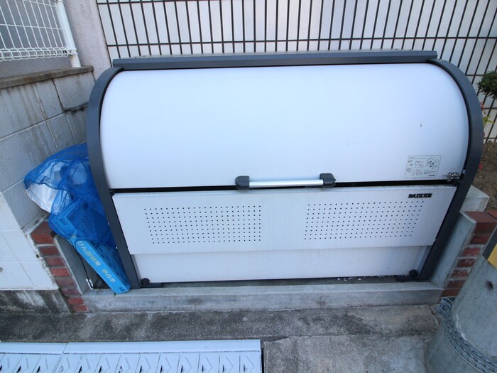 物件外観写真4　(建物設備)