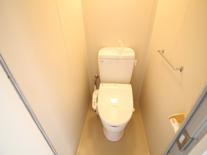 物件内観写真14　(トイレ)