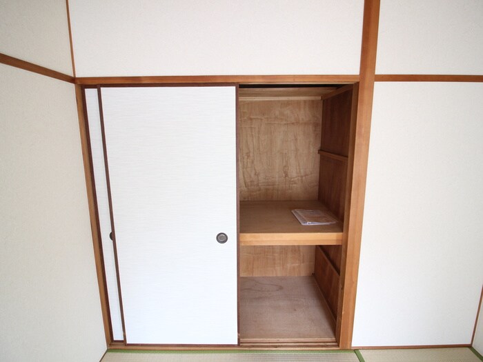 物件内観写真15　(収納)