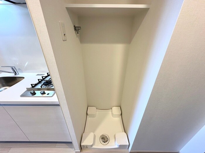 物件内観写真12　(洗濯機置場)