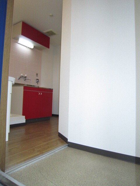 物件内観写真7　(玄関)