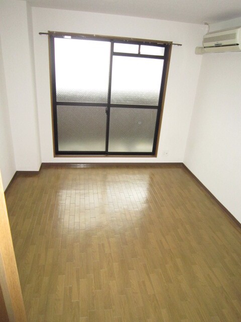 物件内観写真12　(居室)