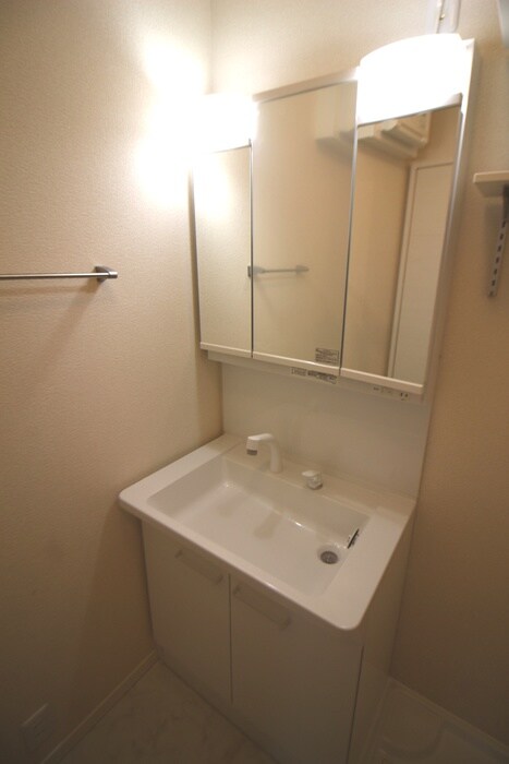 物件内観写真9　(洗面)