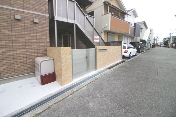 物件外観写真3　(周辺環境)