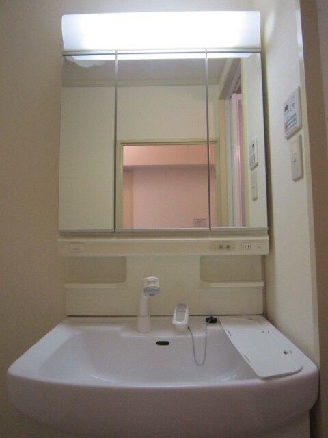 物件内観写真10　(洗面)