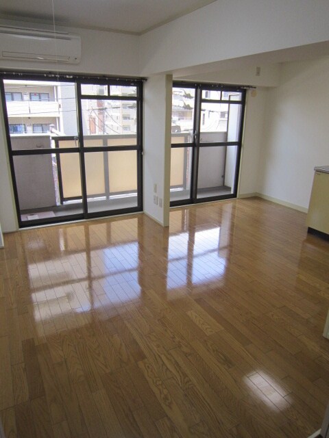 物件内観写真11　(居室)