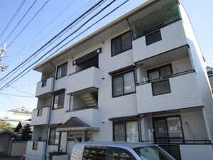 モンタ－ニュ嵯峨外観写真