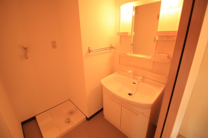 物件内観写真12　(洗面)