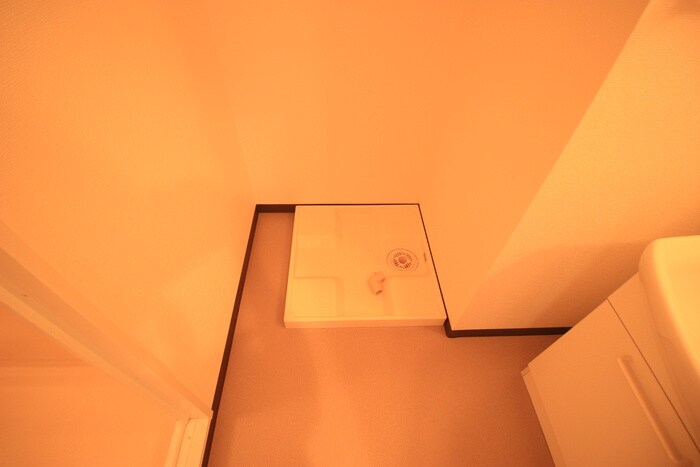 物件内観写真13　(洗濯機置場)