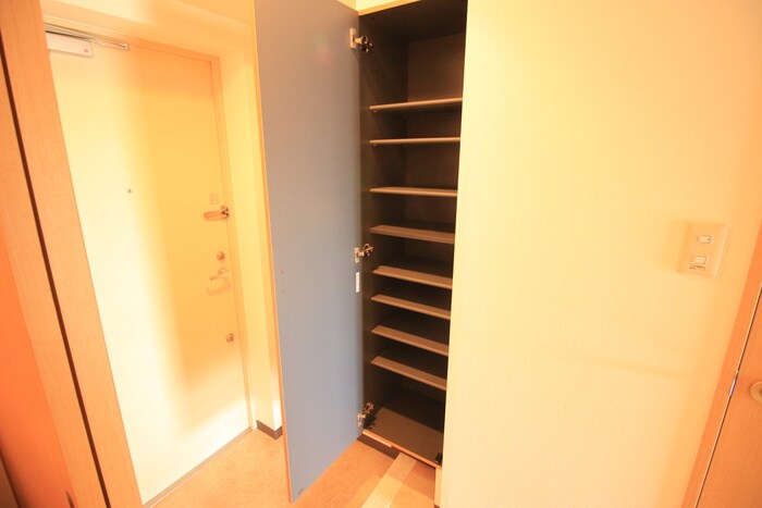 物件内観写真17　(靴箱)