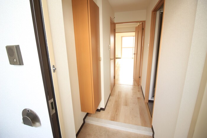物件内観写真20　(廊下)