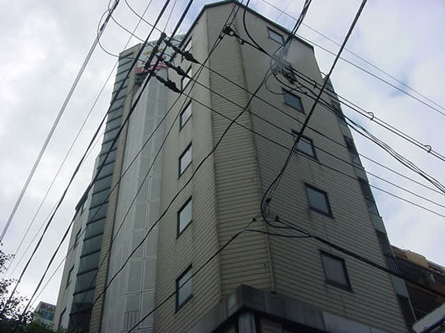ロイヤルビル