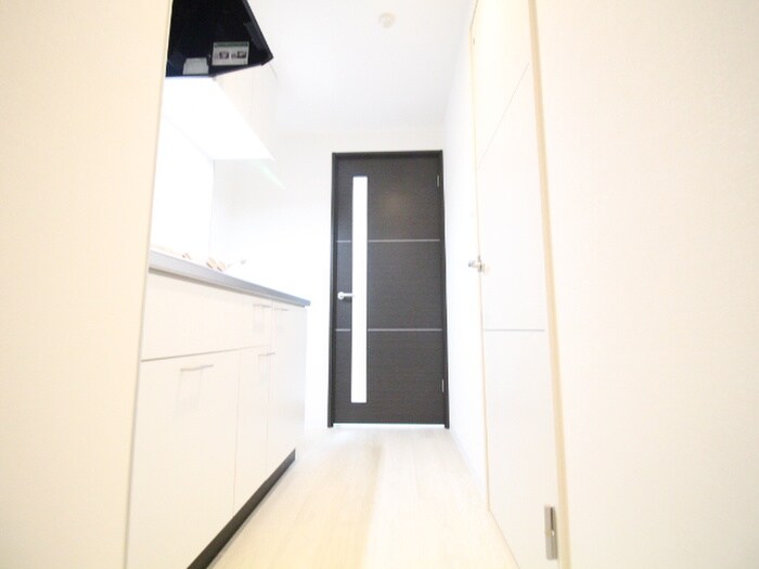 物件内観写真21　(廊下)