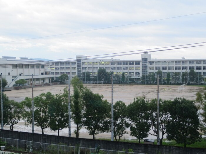 物件内観写真20　(室内からの展望)