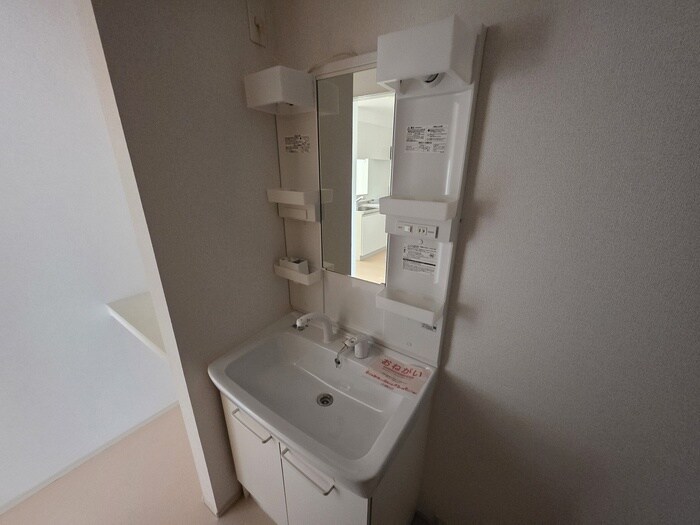 物件内観写真11　(洗面)