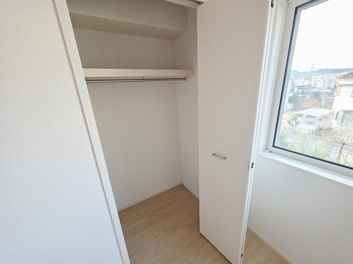 物件内観写真14　(収納)