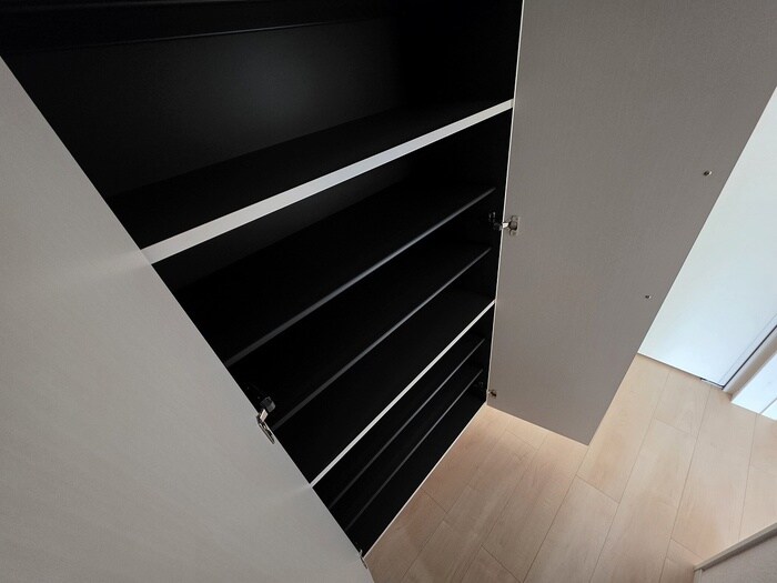 物件内観写真17　(靴箱)