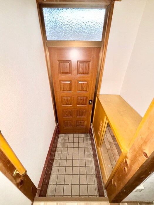 物件内観写真19　(玄関)