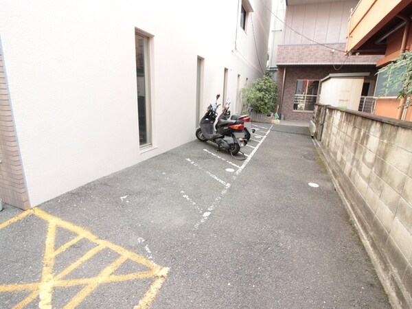 バイク置き場
