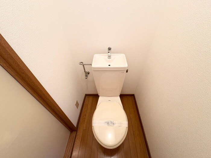 物件内観写真10　(トイレ)