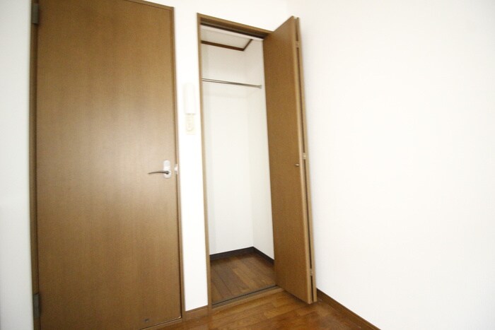 物件内観写真13　(収納)