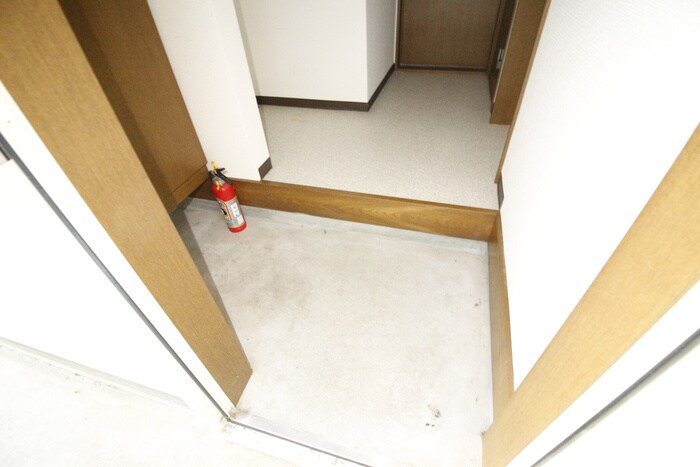 物件内観写真22　(玄関)