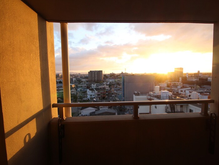 物件内観写真16　(室内からの展望)