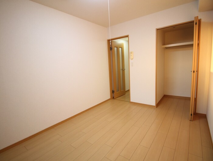 物件内観写真18　(居室)