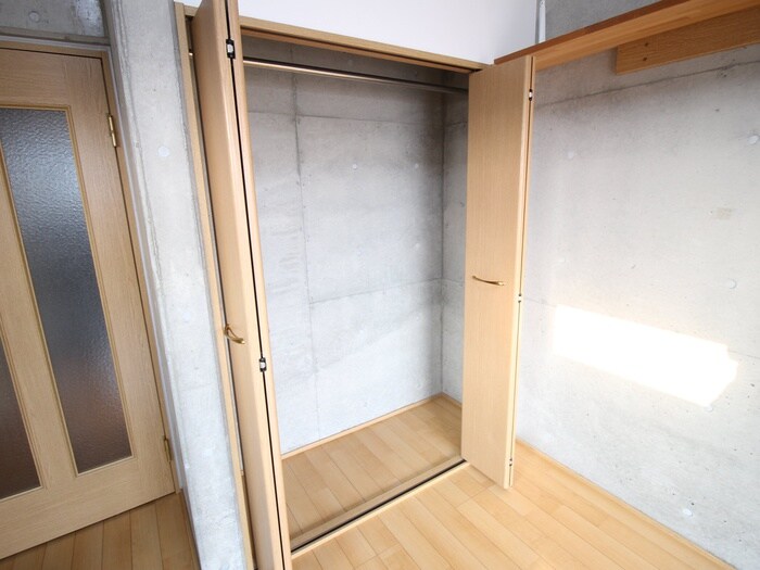 物件内観写真11　(収納)