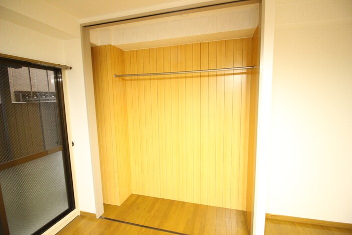 物件内観写真15　(収納)