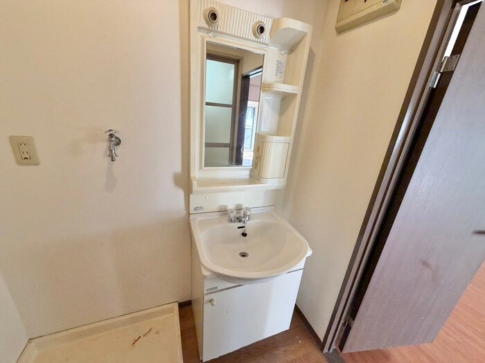 物件内観写真11　(洗面)